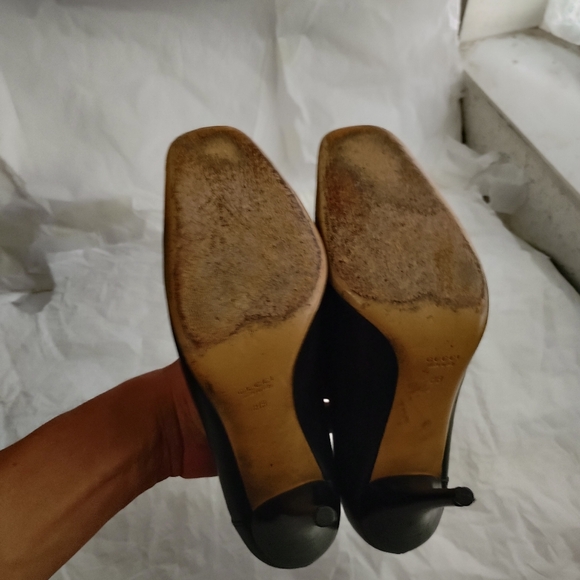 Gucci High Heel Loafers - Size 8b - Black - Leather - Picture 8 of 16